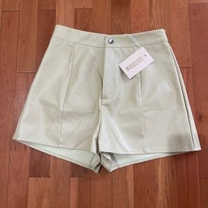 MISGUIDED TAN LEATHER SHORTS - NWT - SIZE 6